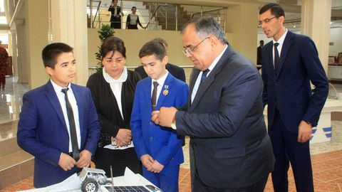 Navoiyda 7-sinf o‘quvchisi taklif etgan “Aqlli chiqindi” loyihasi joriy etiladi