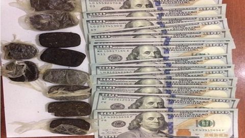 Андижонда 1500 АҚШ доллари эвазига «гашиш» сотмоқчи бўлган фуқаро ушланди