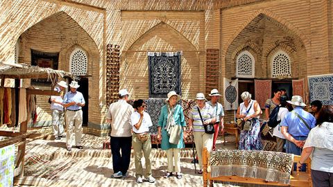 O‘zA: O‘zbekistonga kelgan har bir sayyoh 617 dollardan pul sarflaydi