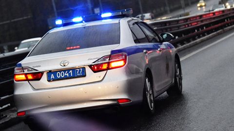 Moskvalik erkak pnevmatik qurol bilan avtobusni o‘qqa tutdi