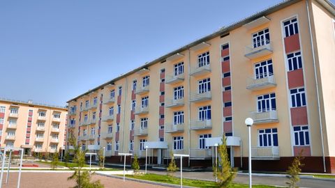 Xorazmda MIB xodimiga biriktirilgan 1 xonali uyni 3 xonalisiga almashtirib berish uchun 3 mln so‘m pora so‘ragan bank xodimi qo‘lga olindi