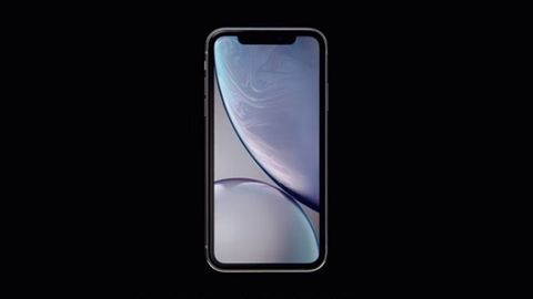 Apple kompaniyasi talabning pastligi sababli iPhone XR’ni ishlab chiqarishni qisqartiradi
