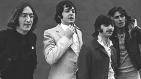 The Beatles Қизил майдон акс этган клипни тақдим этди (видео)