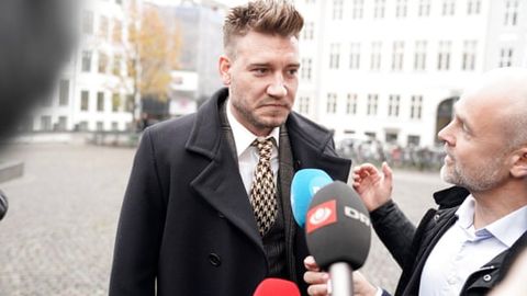 Futbolchi Niklas Bendtner taksi haydovchisini urgani uchun 50 kunga qamaldi
