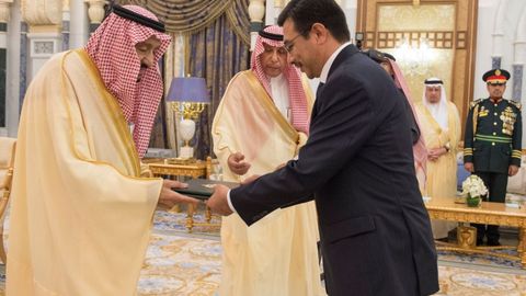 Ўзбекистон элчиси Саудия Арабистони подшоҳига ишонч ёрлиқларини топширди