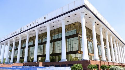 Oliy Majlisda kuz-qish mavsumiga tayyorgarlik masalasi bo‘yicha “Hukumat soati” o‘tkazildi