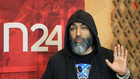 «Ўзбекконцерт»дан лицензия сўраган хонанда Сан Жайдан соқолини олиб ташлашни талаб қилишди