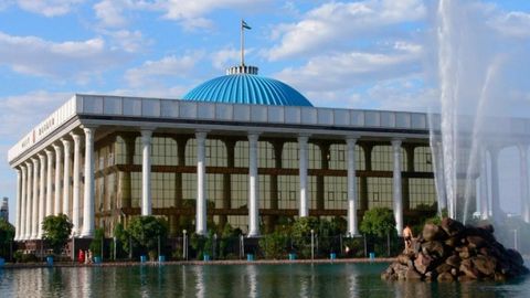 Қонунчилик палатасида Республика ОИТСга қарши кураш маркази директорининг ахбороти эшитилди