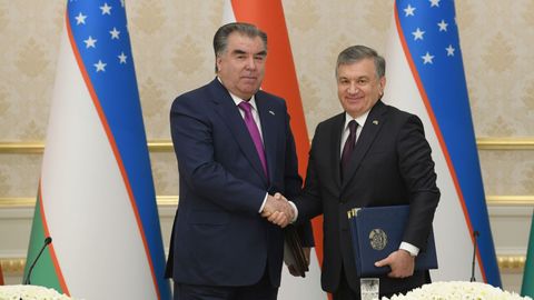 Эмомали Раҳмон Ўзбекистон ва Тожикистон муносабатларини 2018 йилнинг тарихий воқеаси деб атади