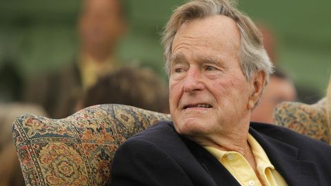 АҚШнинг собиқ президенти катта Жорж Буш вафот этди