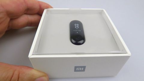 Xiaomi тақиладиган қурилмалар савдоси бўйича Apple’ни ортда қолдирди