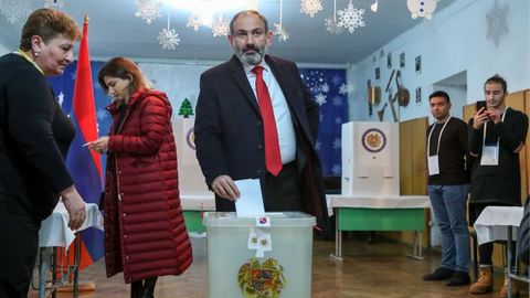 Armaniston markaziy saylov komissiyasi Pashinyan partiyasi g‘alaba qozonganini ma’lum qildi