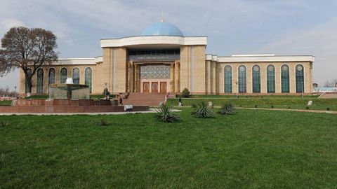 Бир пайтлар Гулнора Каримовага тегишли бўлган Зарқайнар мажмуаси сотувга қўйилди