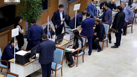 Jahongir Ortiqxo’jayev Yunusobod tumanidan 37 ta loyihani ko’rib chiqdi