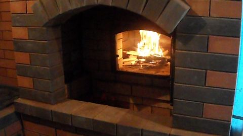 Rossiyada O‘zbekiston fuqarosi tojikistonlik hamkasbining boshini kesib, olovga tashladi