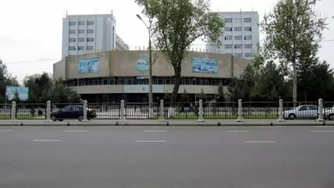 Toshkentdagi institut tanlov komissiyasi raisi qimmat narxda mebel sotib olishda ayblanmoqda