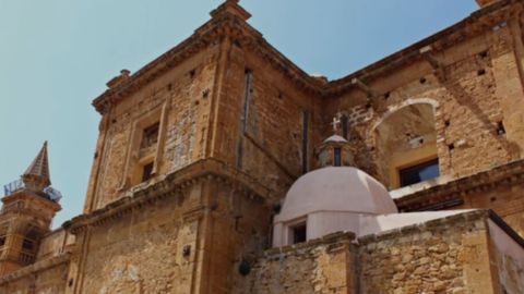 Italiyaning Sambuka shahridagi uylar 1 yevro evaziga sotiladi