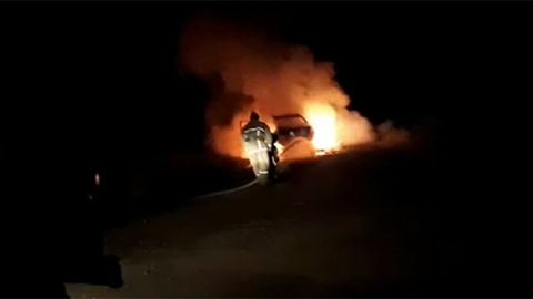 Farg‘onada mudofaa ishlari nozirini o‘ldirib, mashinasi bilan birga yoqib yuborishdi (video)