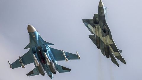 Япония денгизида иккита Су-34 қирувчи самолёти тўқнашиб кетди