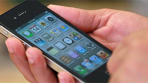 Фарғонада мактаб ўқувчиларининг телефонларини тортиб олган шахс қўлга олинди