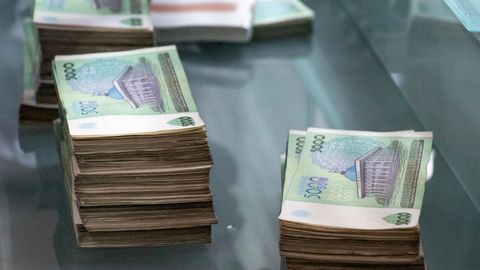 O‘zbekistonda xodimlarga to‘lash mumkin bo‘lgan eng kam oylik ish haqi miqdori 75 ming so‘mga oshirildi