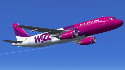 Wizz Air самолётини яшин урди