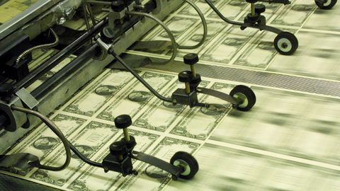 Toshkent bosma fabrikasida 3 mln yevrolik 2 ta pul bosish mashinasi kuyib qolganmi? “Davlat belgisi” birlashmasi ma’lumotni izohlashdan bosh tortdi