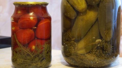 Urgutda pomidor konservadan zaharlanib vafot etganlar soni 2 kishiga yetdi