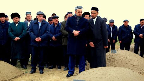 Gulistonda qabristonlarni tartibga keltirish tadbiri o‘tkazildi