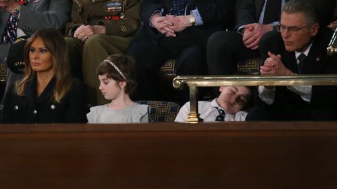 Трамп нутқи пайтида ухлаб қолган бола машҳур бўлиб кетди