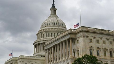 АҚШ Конгрессида шатдаунни олдини олиш бўйича келишувга эришилди