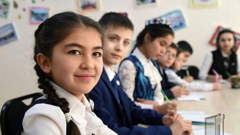 O‘zbekistonda maktab o‘qituvchilaridan qanday hujjatlarni yuritib borish talab etiladi?