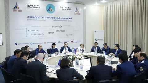 Тошкентда адвокатлар мустақиллигини кенгайтириш масаласига бағишланган давра суҳбати ўтказилди