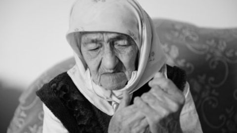 Россиялик энг кекса аёл вафот этди