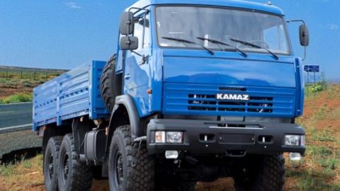 Sirdaryoda erkak “Kamaz” avtomashinasini tuzataman deb halok bo‘ldi