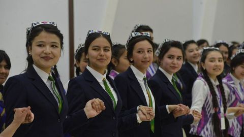 “Qizlarjon” sammiti ishtirokchilari xotin-qizlar qo‘mitasi raisi lavozimida bir kunlik amaliyot o‘taydi