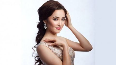 Сония Темирхонова «Қозоқ гўзали —2019» танлови ғолиби бўлди