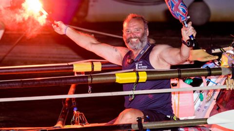 Britaniyalik nogiron kishi Atlantika okeanini kesib o‘tib, jahon rekordini yangiladi