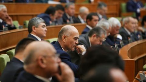 Якунланган сенат ялпи мажлиси, собиқ хотинини ўлдиришга киллер ёллаган фуқаро, ўқувчини урган ўқитувчи ва куннинг бошқа хабарлари