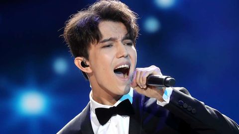 Qozog‘istonlik qo‘shiqchi Dimash Kudaybergen Toshkentga keldi (foto va video)