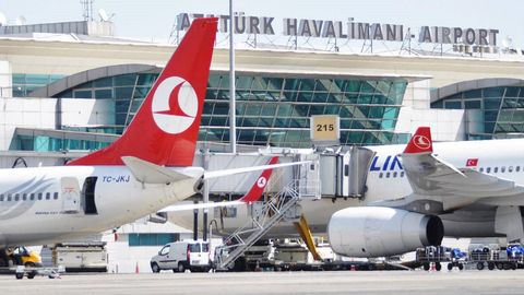 Istanbuldagi Otaturk xalqaro aeroporti butunlay yopildi