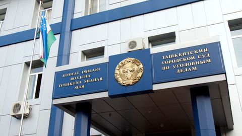 Тошкентда Ташқи меҳнат миграцияси масалалари агентлиги собиқ раҳбарияти устидан суд бошланди