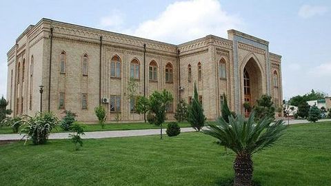 Toshkentda ikki erkak Musulmonlar idorasida janjal ko‘tardi