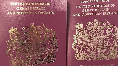 Britaniyaliklarga muqovasida “Yevroittifoq” yozuvisiz pasportlar berila boshlandi