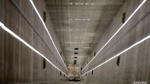 Xitoydagi qurilish maydonida liftning nosozligi 11 kishining o‘limiga sabab bo‘ldi