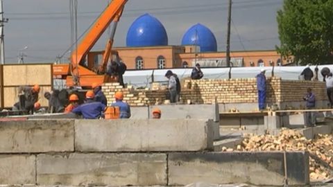Туркистондаги Яссавий қабри яқинида одам суяклари топилди (видео)