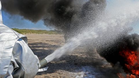 Саудия Арабистонидаги нефть қувурига Ямандан учирилган дронлар ҳужум қилди