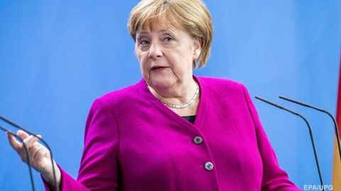 Angela Merkel 2 yildan so‘ng siyosatni tark etadi