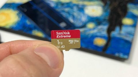 Dunyodagi ilk 1 Terabayt xotira sig‘imiga ega microSD savdoga chiqarildi