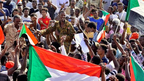Sudan harbiy kengashi muxolifat bilan uch yillik “o‘tish davri” bo‘yicha kelishuvga erishdi
